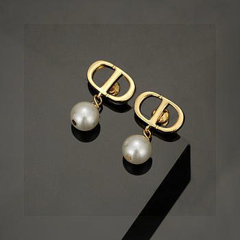Okify Dior Gold Earrings With Pearl