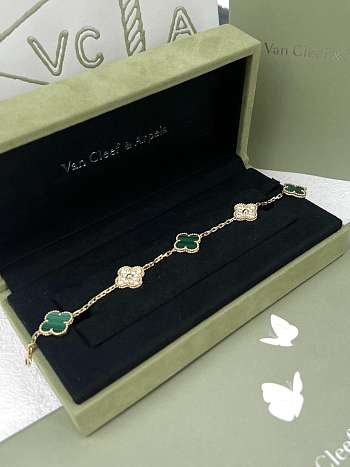 Okify VCA Gold Bracelet Green And Diamonds