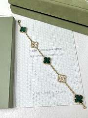 Okify VCA Gold Bracelet Green And Diamonds - 2