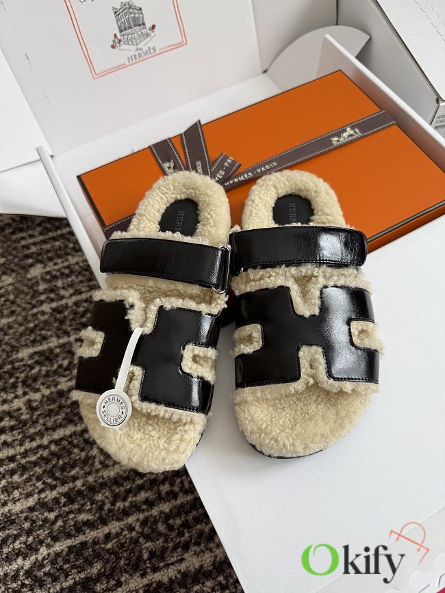 Okify Hermes Women Wool Slippers Black And White  - 1
