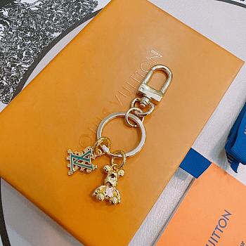 Okify Louis Vuitton Gold Bear Key Chain 