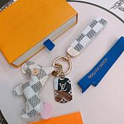 Okify Louis Vuitton Damier Dog Key Chain  - 6