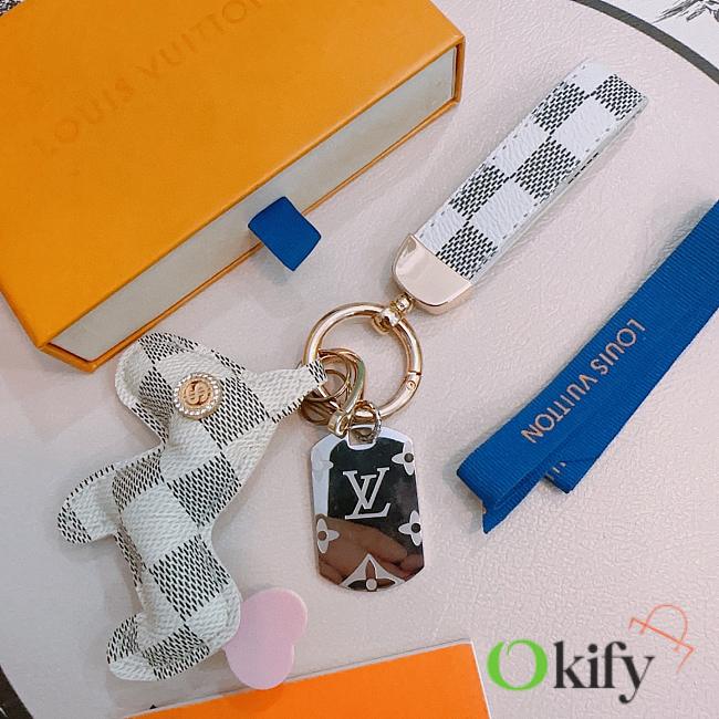 Okify Louis Vuitton Damier Dog Key Chain  - 1