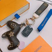 Okify Louis Vuitton Monogram Dog Key Chain  - 6