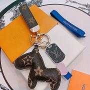 Okify Louis Vuitton Monogram Dog Key Chain  - 2