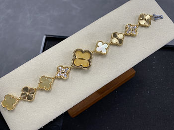 Okify VCA Gold Watch Yellow 