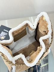 Okify CC Hobo Bag Light Brown Suede With Fur 40x30x15cm - 2