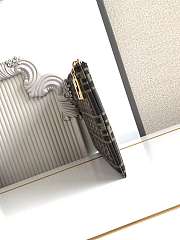 Okify Fendi Flat Baguette Pouch Small 28x17cm - 5