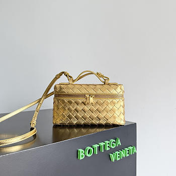 Okify Bottega Veneta Bang Bang Vanity Case Bag Gold 22x12.5x5cm