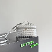 Okify Bottega Veneta Bang Bang Vanity Case Bag Silver 22x12.5x5cm - 1