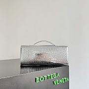 Okify Bottega Veneta Andiamo Clutch Bag Silver Crocodile 31x13x3cm - 4