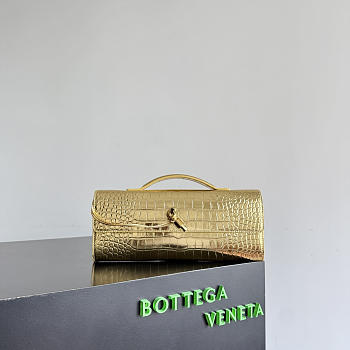 Okify Bottega Veneta Andiamo Clutch Bag Gold Crocodile 31x13x3cm