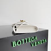 Okify Bottega Veneta Andiamo Clutch Bag White Crocodile 31x13x3cm - 5
