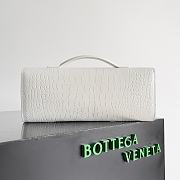 Okify Bottega Veneta Andiamo Clutch Bag White Crocodile 31x13x3cm - 2