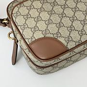 Okify Gucci Emblem Crossbody Bag Brown 23.5x18x8cm 821160  - 2