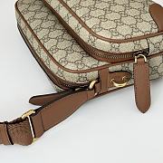 Okify Gucci Emblem Crossbody Bag Brown 23.5x18x8cm 821160  - 5