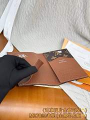 Okify Louis Vuitton Brown Animal Passport Cover M27023 14x10x2.5cm - 3