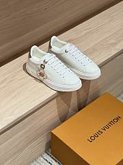 Okify Louis Vuitton Time Out Women Sneakers With Silver Charm - 1