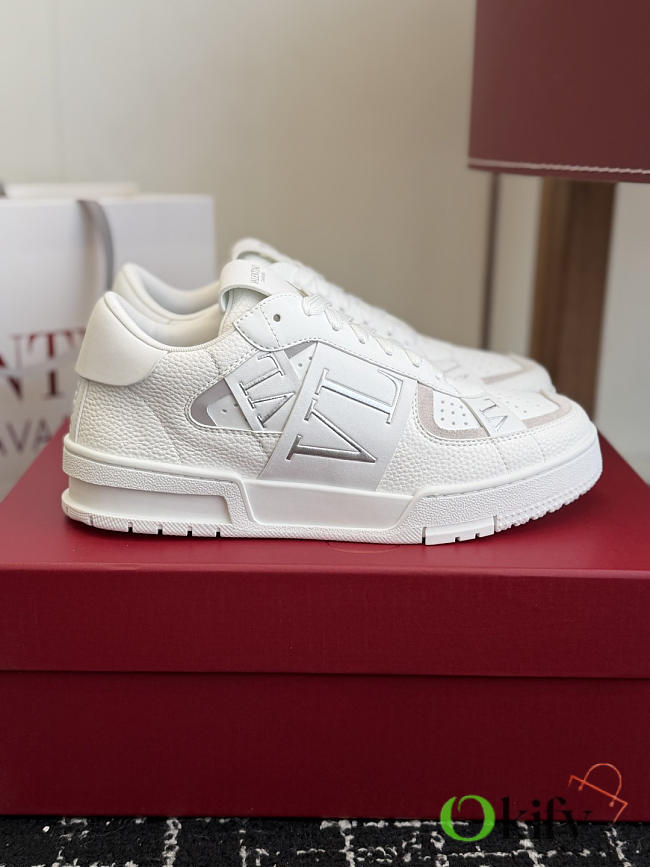 Okify Valentino 2025 White Men Sneakers 27273 - 1