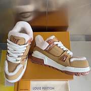 Okify Louis Vuitton Trainer Maxi Brown Sneakers With Fur 1AJ284 - 2