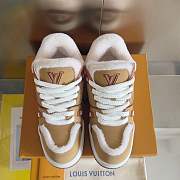 Okify Louis Vuitton Trainer Maxi Brown Sneakers With Fur 1AJ284 - 4