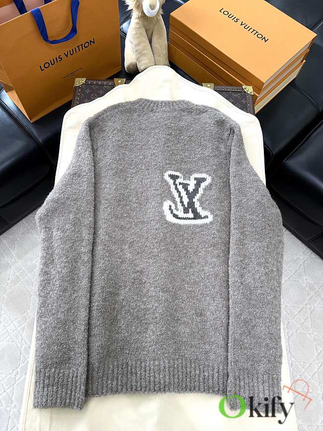 Okify Louis Vuitton Gray Wool Sweater  - 1