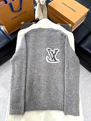 Okify Louis Vuitton Gray Wool Sweater  - 1
