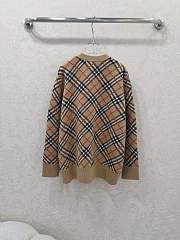 Okify Burberry Twill V-neck Knit Cardigan - 6