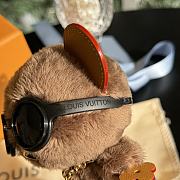 Okify Louis Vuitton Bear Key Chain Charm - 4