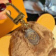 Okify Louis Vuitton Bear Key Chain Charm - 5