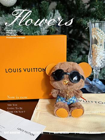 Okify Louis Vuitton Bear Key Chain Charm