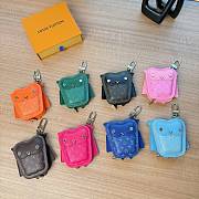 Okify Louis Vuitton Owl Key Chain Charm - 1