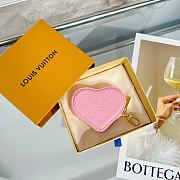 Okify Louis Vuitton Pink Heart Pouch - 2