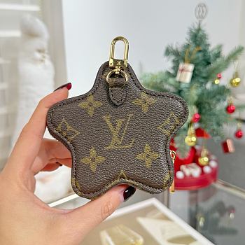 Okify Louis Vuitton Brown Star Pouch