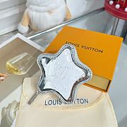 Okify Louis Vuitton Silver Star Pouch - 3