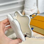 Okify Louis Vuitton White Star Pouch - 6