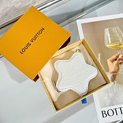 Okify Louis Vuitton White Star Pouch - 3