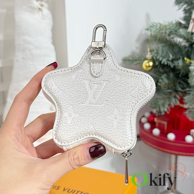 Okify Louis Vuitton White Star Pouch - 1