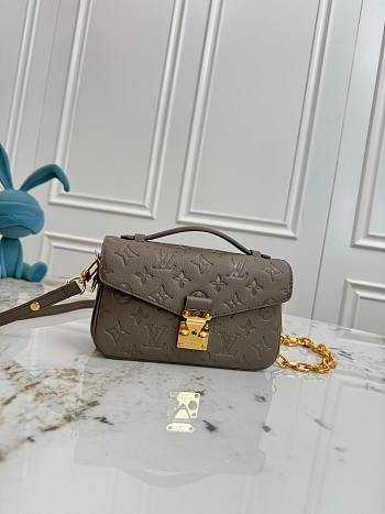 Okify Louis Vuitton East West Bag Gray 21.5x13.5x6cm