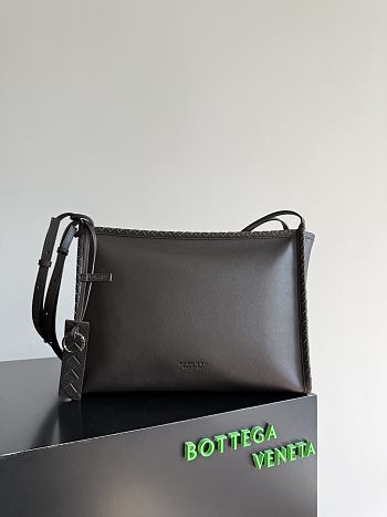 Okify Bottega Veneta Corriere Messenger Bag Dark Brown 39x29x14.5cm