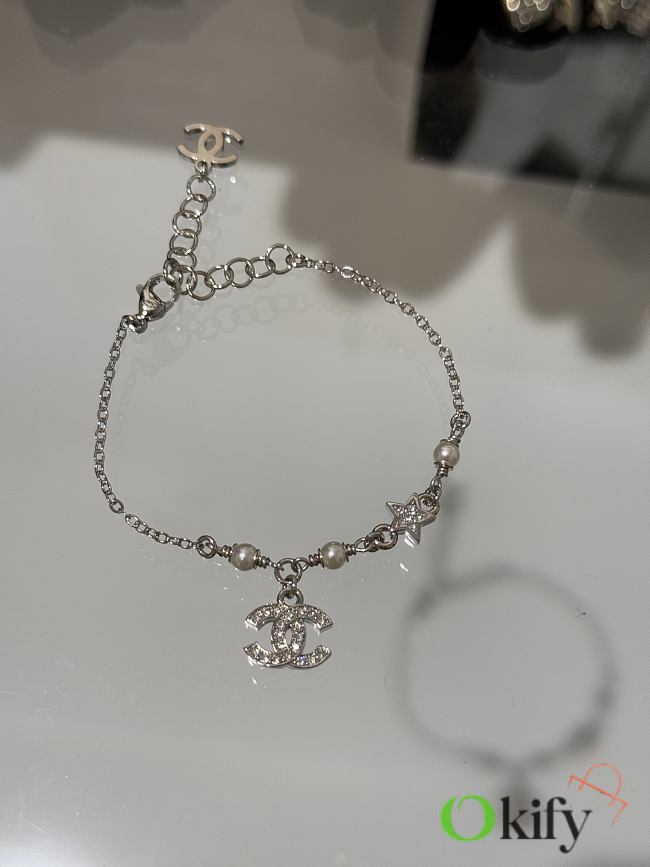 Okify CC Silver Bracelet With Pearl And Diamonds - 1