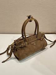 Okify Prada Bonnie Bag Brown Suede 23.5x12x9cm 1BA486  - 3