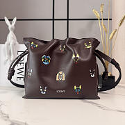 Okify Loewe Medium Flamenco Cats Clutch Bag Dark Brown 30x24.5x10.5cm - 1