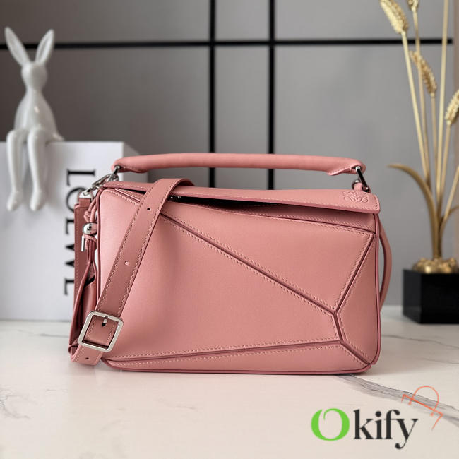 Okify Loewe Featherlight Puzzle Bag Pink 24x16.5x10.5cm - 1