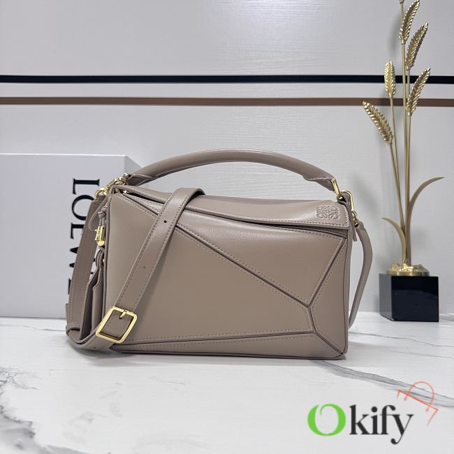 Okify Loewe Featherlight Puzzle Bag Gray Beige 24x16.5x10.5cm - 1