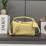 Okify Loewe Featherlight Puzzle Bag Light Yellow 24x16.5x10.5cm - 1
