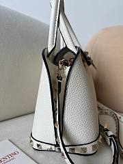 Okify Valentino Garavani Small Rockstud Top Handle Bag White 21x15x10cm - 5