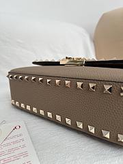 Okify Valentino Garavani Rockstud Bag Gray Grained Calfskin 24x12x6cm - 2