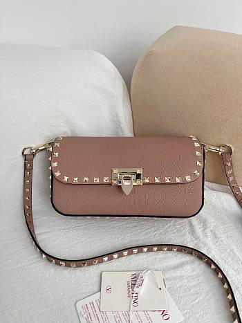 Okify Valentino Garavani Rockstud Bag Light Pink Grained Calfskin 24x12x6cm