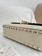 Okify Valentino Garavani Rockstud Bag White Grained Calfskin 24x12x6cm - 4